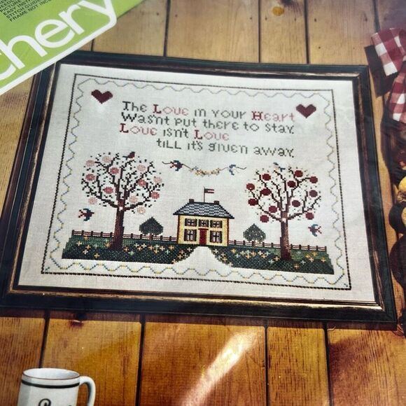 Spinnerin Stitchery Kit Love Isn’t Love Til It’s Given Away Veva Wood Crewel NIP - Picture 4 of 7